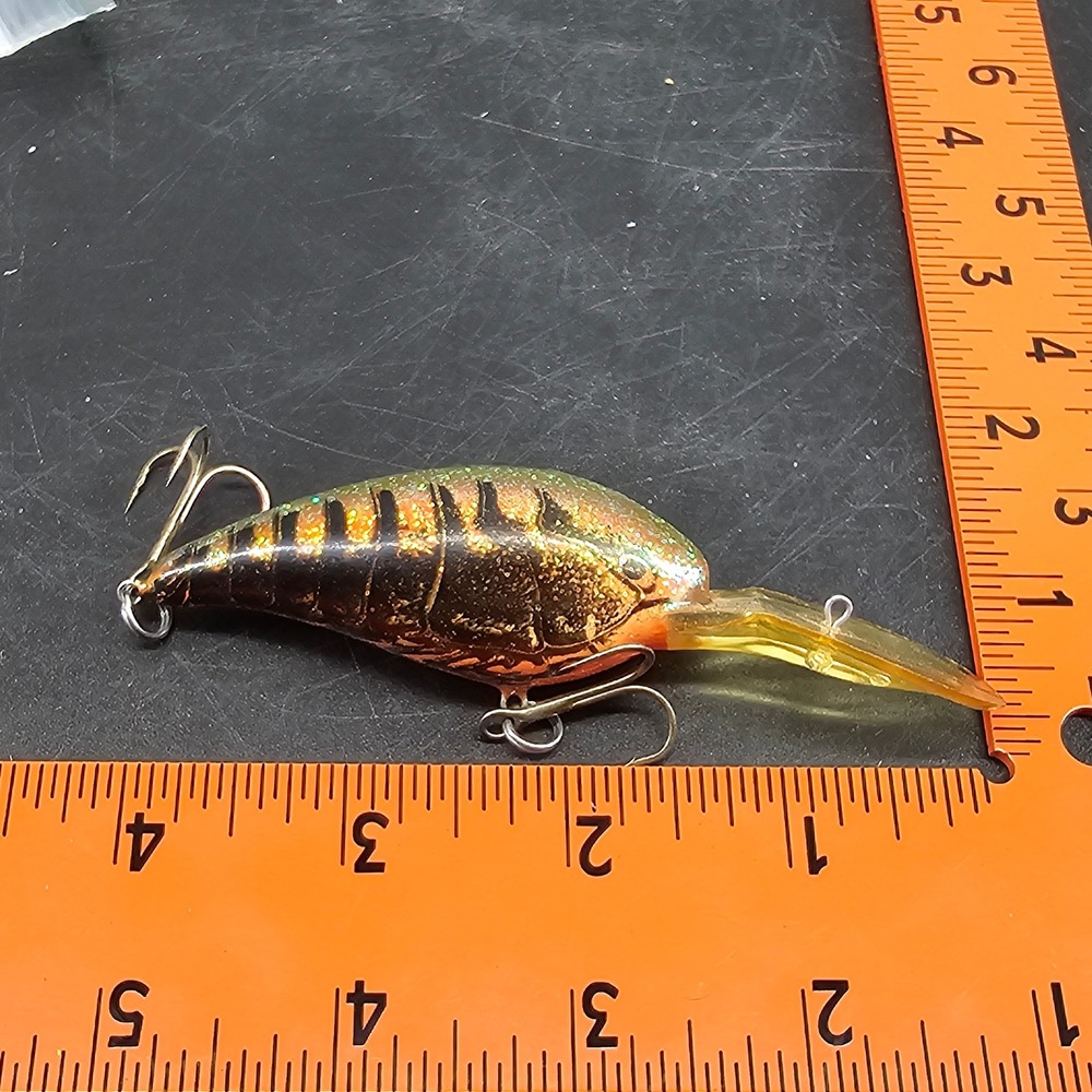 Crankbait Fishing Lure Deep Diver Gold Black Glitter Crawfish Pattern 3.5"